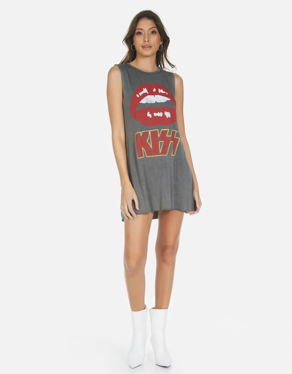 Deanna Kiss Lip