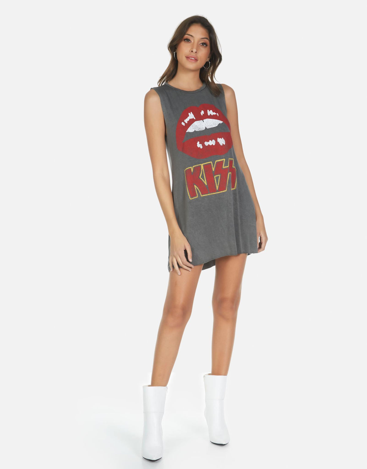 Deanna Kiss Lip