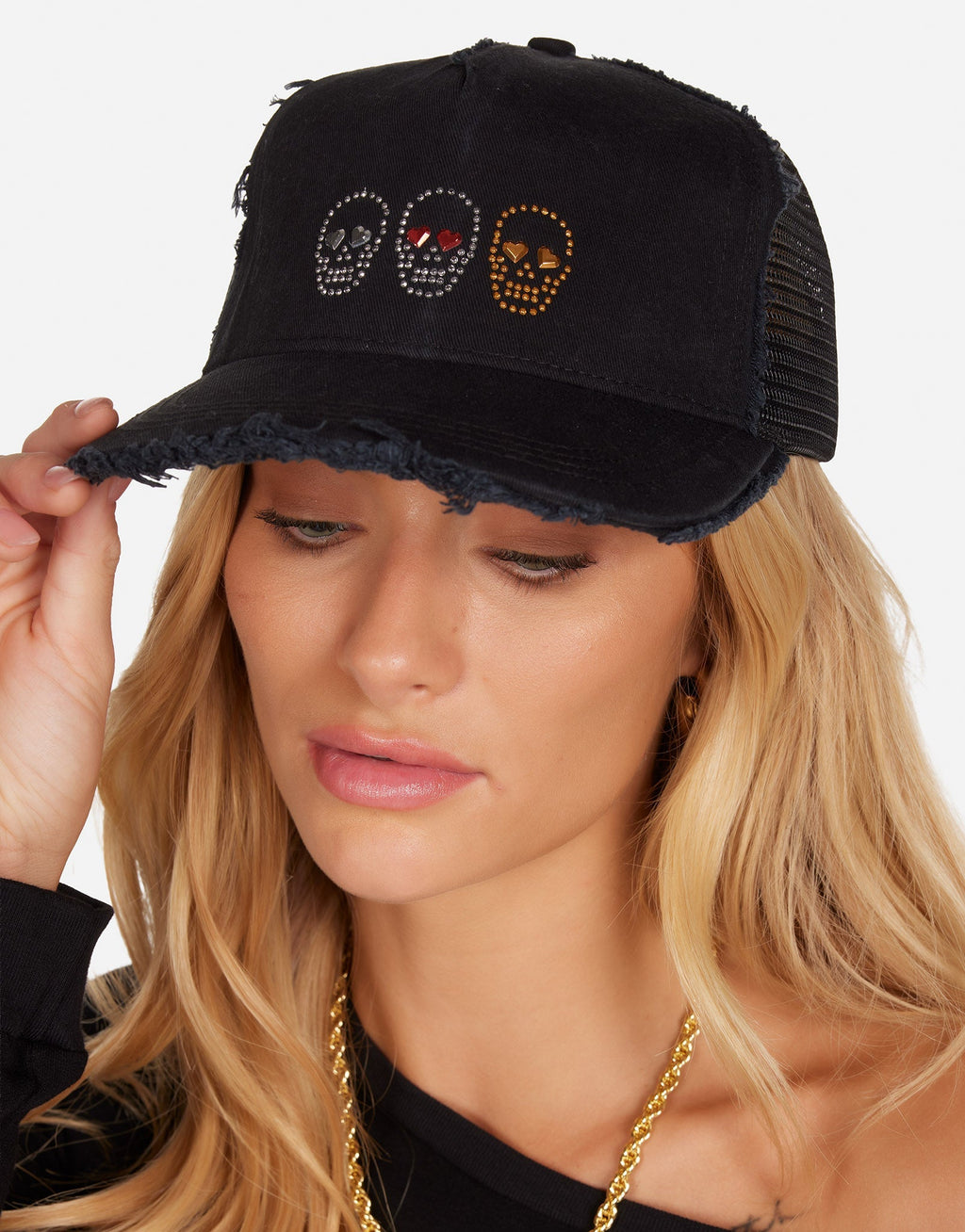 Jilly Stud Heart Eye Skulls