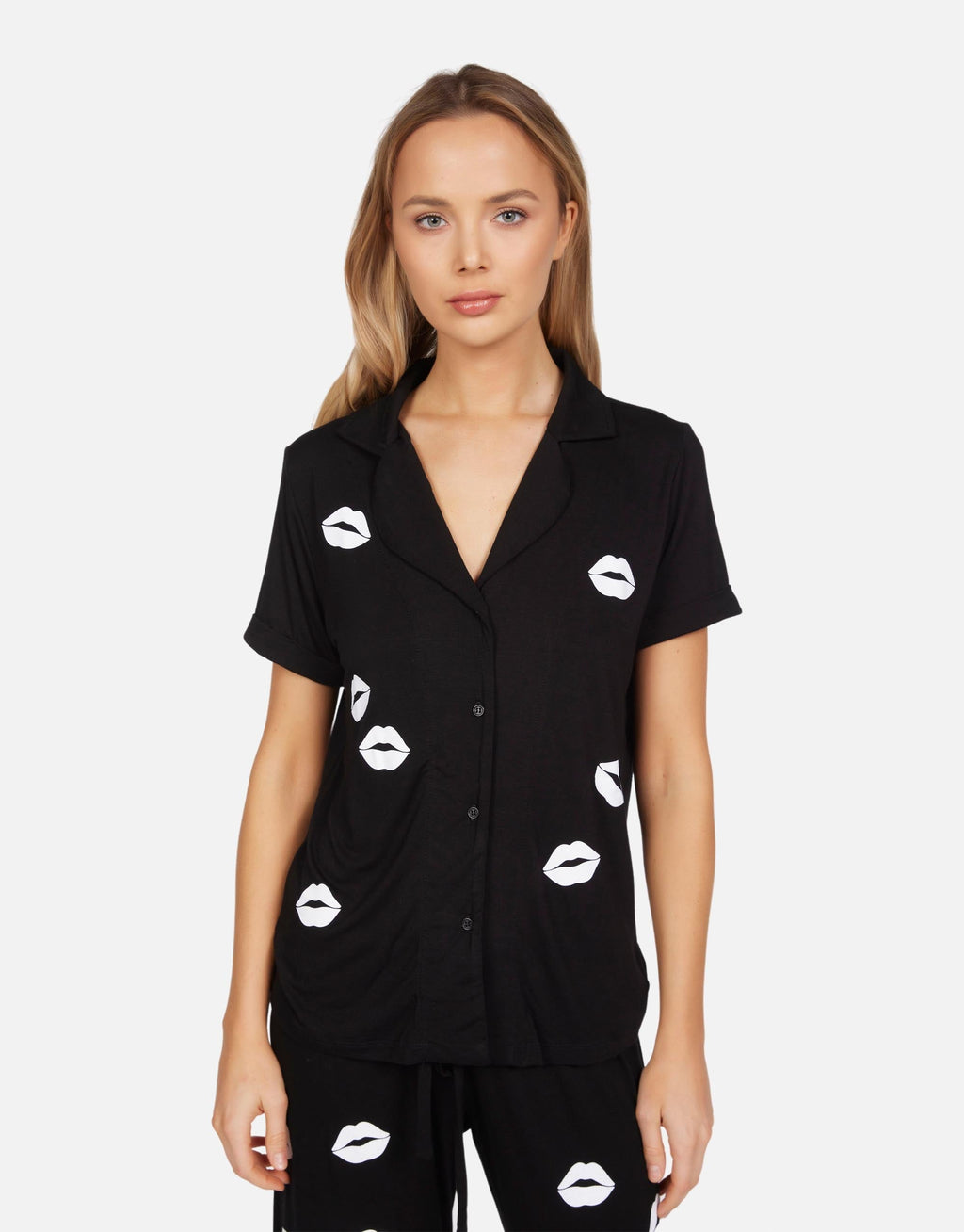 Waverly Scattered Lips